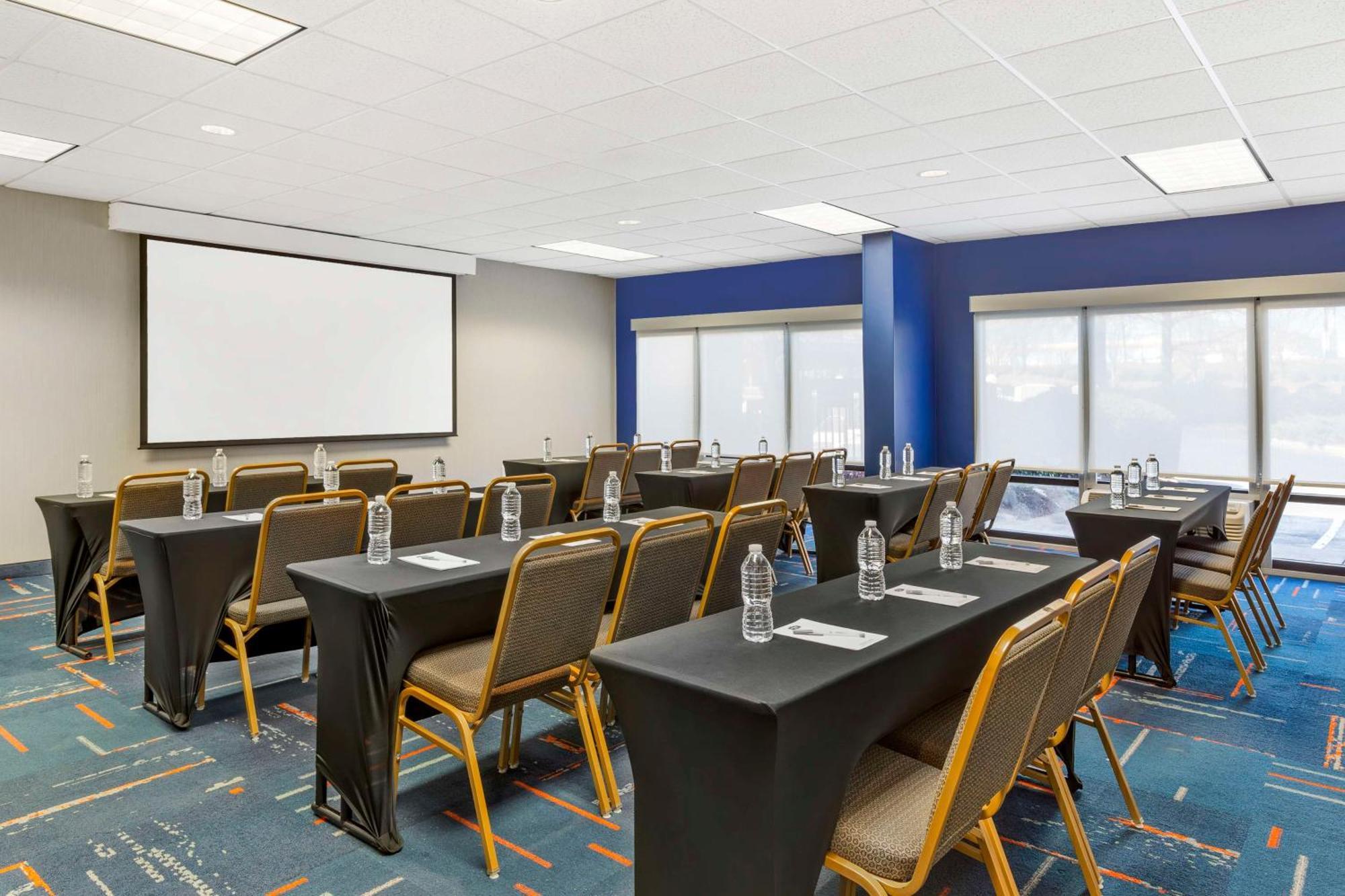 Hampton Inn Mebane Bagian luar foto
